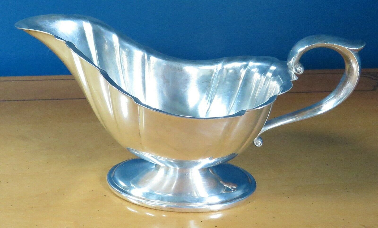 Sauce Boat, Grave Server, Pleated, Attached Oval Base, Silver Plate