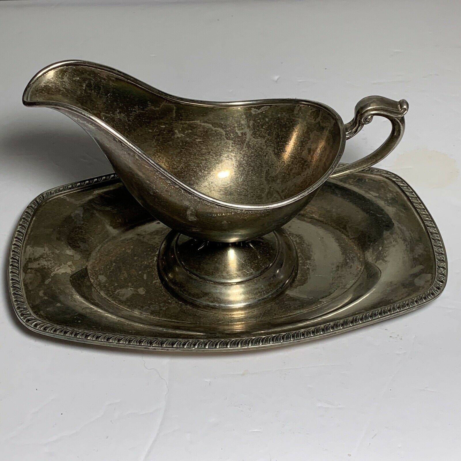 Vintage Silver Plated Gravy Boat & Serving Plate English Silver Manufacturing Co